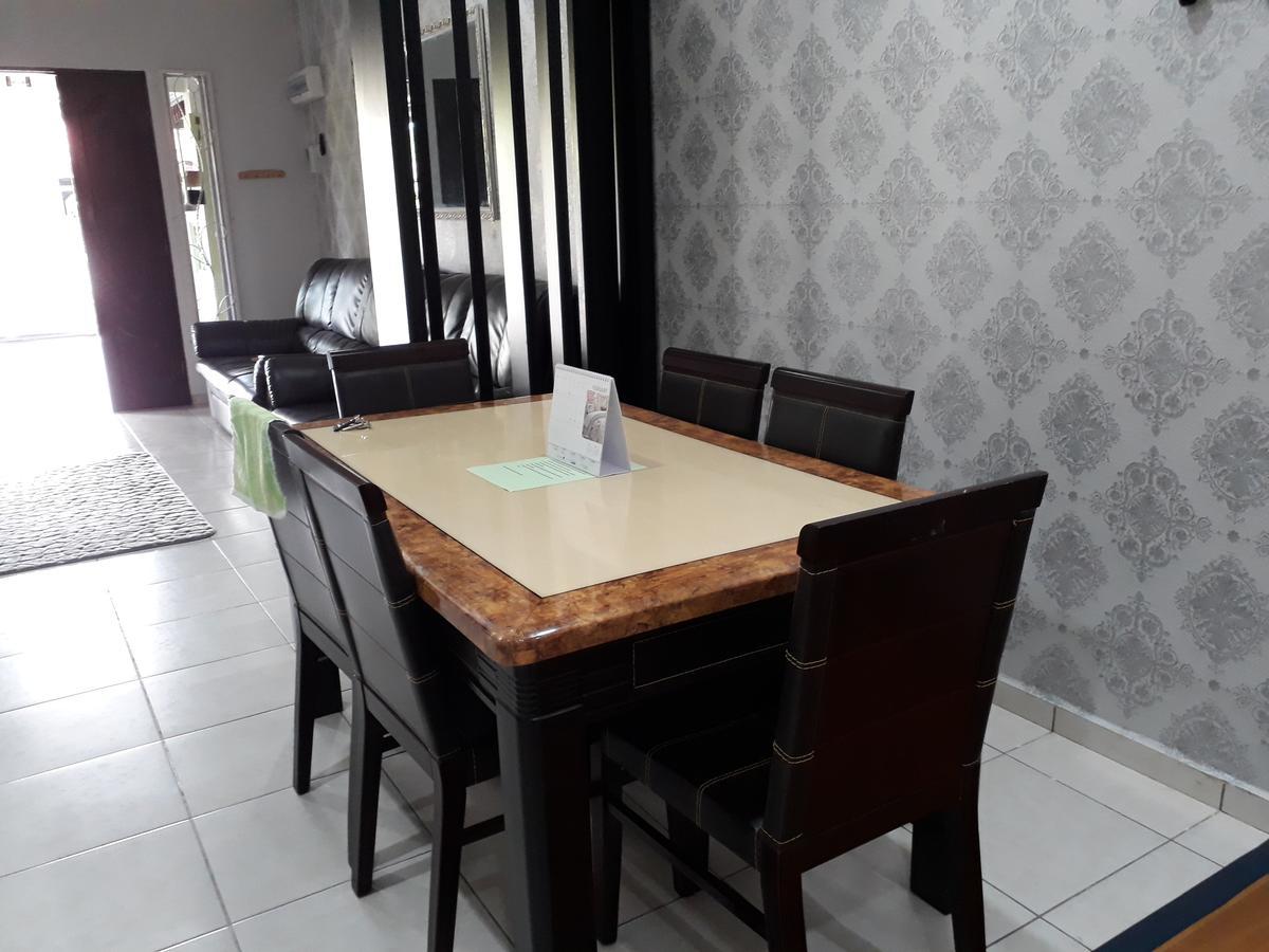 Damai Holiday Homestay Malacca Eksteriør billede